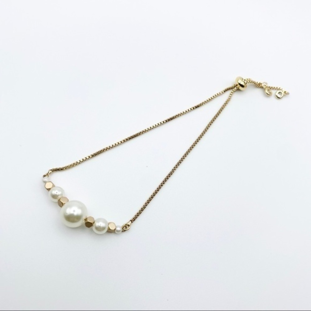 Pearl Adjustable Bracelet